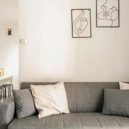 Central 1Br Oasis, Fast Fiber Wifi, Free Parking, Free Netflix With Shelter Haifa Exterior photo