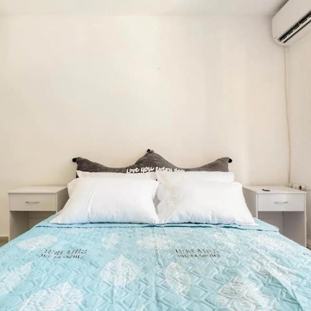 Central 1Br Oasis, Fast Fiber Wifi, Free Parking, Free Netflix With Shelter Haifa Exterior photo