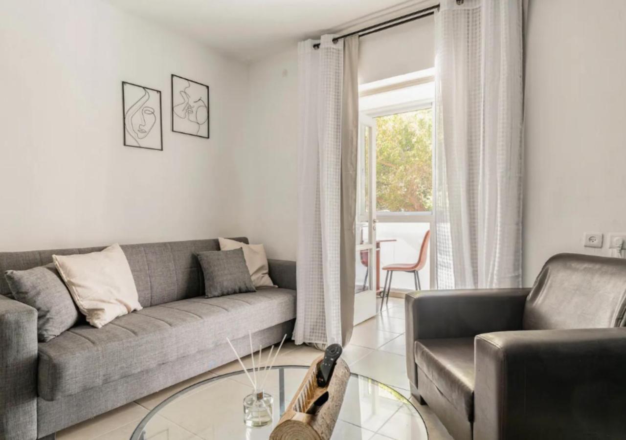Central 1Br Oasis, Fast Fiber Wifi, Free Parking, Free Netflix With Shelter Haifa Exterior photo